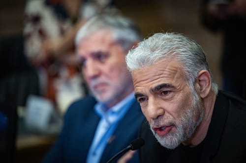 לפיד לכ"ץ: "לא הצגת חוק גיוס, אלא הונאה"