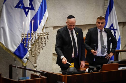 לראשונה בתולדות המשכן: נר חנוכה הודלק במליאת הכנסת