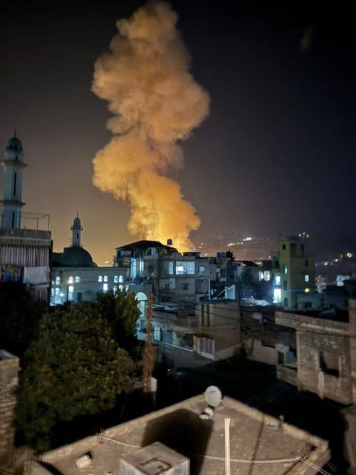 שעות לסיום הפסקת האש: בלבנון מדווחים על גל תקיפות ישראלי