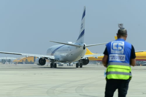 טוקבקיסט נקמן שינה את מועד הטיסה של החרדי – לשבת