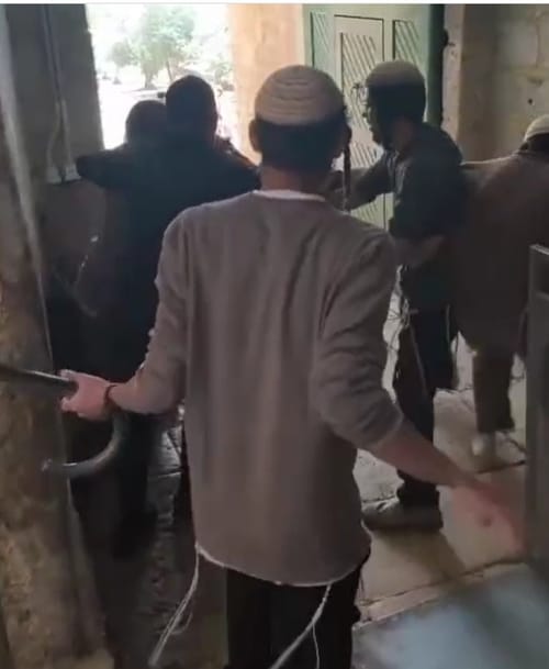 בית המשפט שחרר את הפעילים שהכניסו גדי להר הבית
