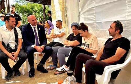 יו"ר הכנסת ניחם את משפחת גז: "נחזק את ההתיישבות"