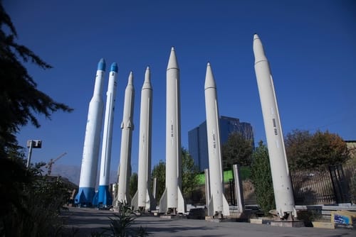 בעולם מדווחים: איראן מכינה את מטח הטילים הכי גדול עד כה