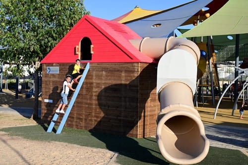 מרגש: מיגונית בשדרות הוסבה למתקן שעשועים | צפו