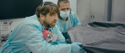 בחרדת קודש: הסרט על מי שדואגים שלכל חלל יהיה שם