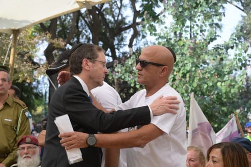 אביו של אל"מ אסף חממי חשף: "ביקש שלא יעשו עליו עסקה"