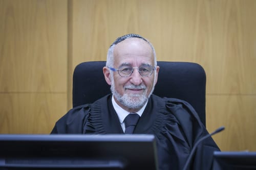 השופט בדימוס קולה הסכים לחקור את הפצ"רית