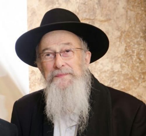 הרב טאו והרב ליאור: אסור להיבחן במבחני הרבנות