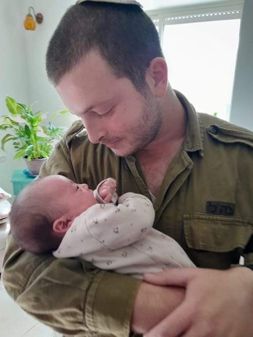 יוני רכטר ואביתר בנאי בשיר חדש לזכר שי פיזם הי"ד