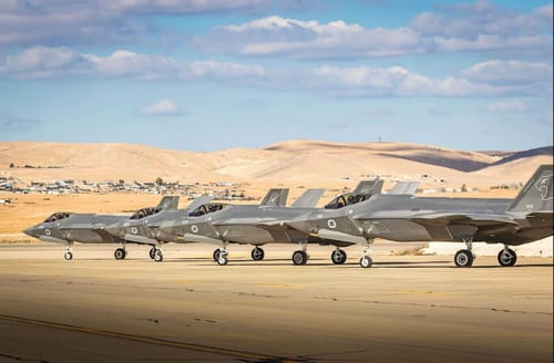 ההכנות נמשכות: ארה"ב מעבירה עוד כלי מלחמה לאזור