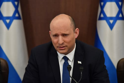 כך נפתלי בנט הגיב לפיגוע הרצחני בשרון