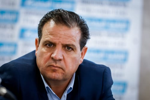 איימן עודה חושף על מי ימליץ לראשות הממשלה