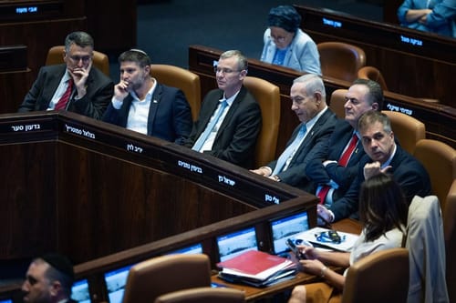 מבוכה לאופוזיציה: הקואליציה בתרגיל לילי מטורף