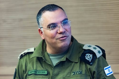 דובר צה"ל בערבית מוציא הודעת פינוי לעיר צור