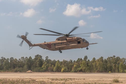 הותר לפרסום: לוחם צנחנים נפצע קשה בדרום לבנון
