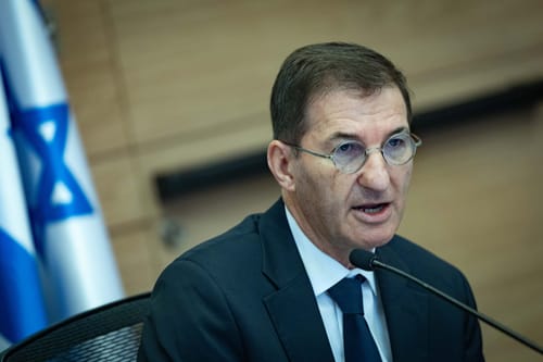 ביסמוט הודיע: "מגיעים לקו הסיום, בקרוב ההצבעה על חוק הגיוס"