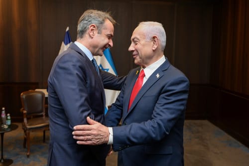 מתאחדים נגד טורקיה: נתניהו נפגש עם ראש ממשלת יוון