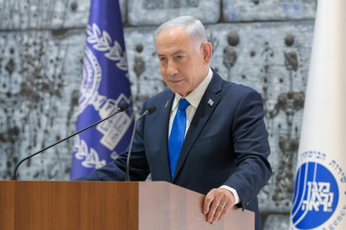 נתניהו על הבופור: "הם מסתערים קדימה וחיזבאללה נס על נפשו"