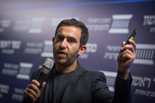 לעקיבא נוביק יש אינטרס שפינלנד תפסיד באירוויזיון - וזו הסיבה