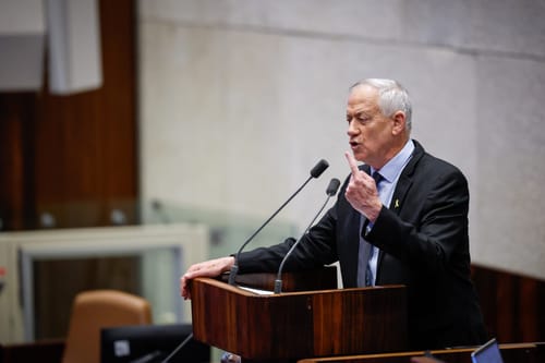 גנץ על הקרבות באופוזיציה: "המתנה הכי גדולה של ביבי"