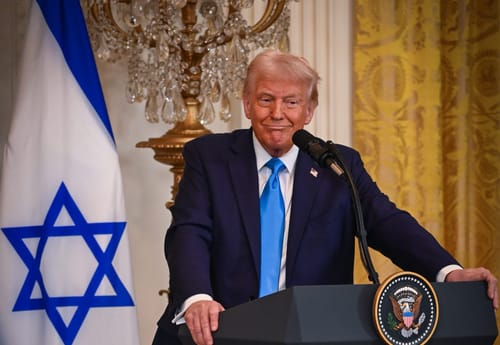 טראמפ מזהיר: "מנהיג איראני שיבחר בלי אישור שלי, לא ישרוד"