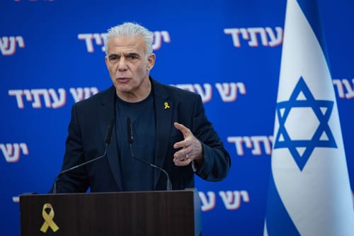 לפיד: "המחנה צריך להפסיק לעשות שטויות"