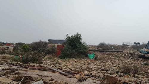 ערבי יידה אבן לראשו של מתיישב ופצע אותו – התוקף שוחרר 