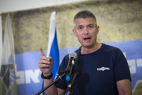 יועז הנדל תוקף את ארדן: "מפלגה שלא עוברת את אחוז החסימה"