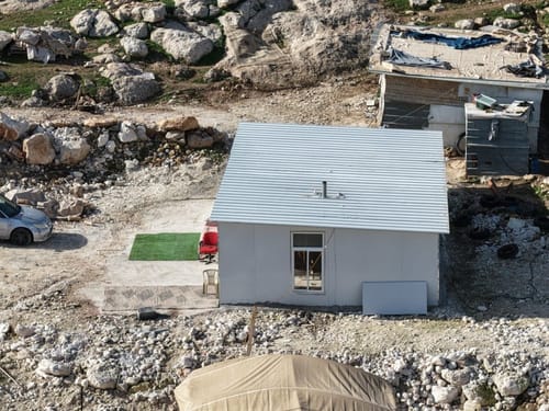 במימון האיחוד האירופי: הרש"פ בונה ליד E1