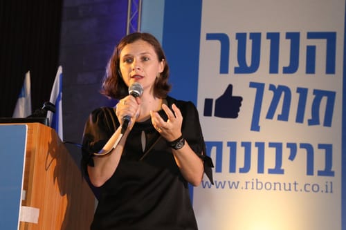 "יריקה בפרצוף של הלוחמים": סערה סביב קיצור שירות המילואים