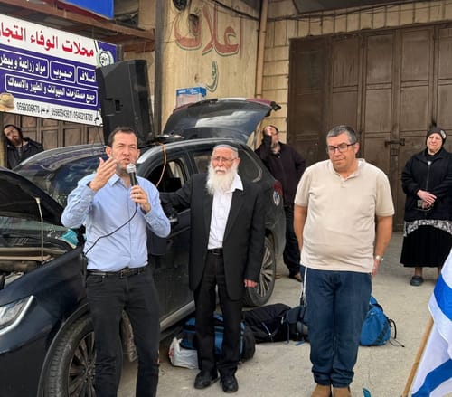 3 שנים לרצח האחים הלל ויגל יניב - מאות במקום הרצח