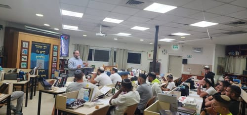 מהפכת בוגרי התיכונים של הרב דרוקמן זצ"ל: בוא להיות שותף