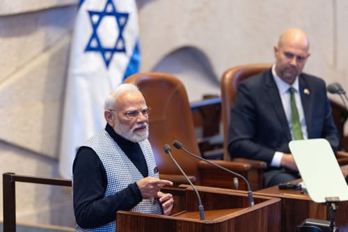 מודי מחבק: "הרגשנו את כאבכם ב-7 באוקטובר, עומדים לצידכם"