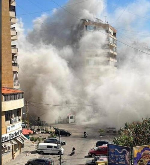 "המבנה קרס לגמרי״, חיל האוויר מפיל בניינים בביירות. צפו