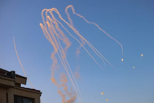 למרות מטחי הרקטות, אין כוונה לפנות יישובים בגבול הצפון