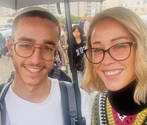 "אין לי אוויר והלב כבד": עדן הראל מלווה את בנה לגיוס