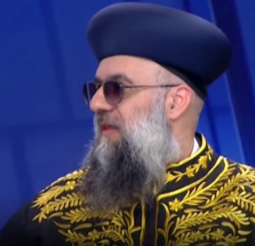 "הרב המתחזה" מוותר על הגלימה: סוף לסערת טקס המשואות