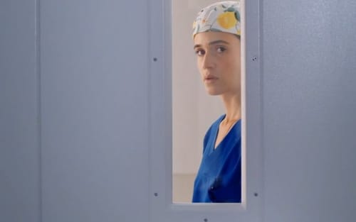 הסוד האפל של הרופאה: ניב סולטן בתפקיד מסקרן בדרמה חדשה