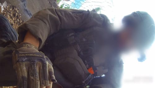 המתעדת אמרה: "זה רחפן בוודאות" ואז אירע הפיצוץ. צפו