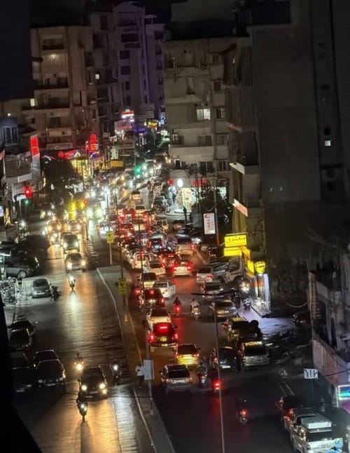 מחשש לתקיפות ישראליות: מנוסה המונית מרובע הדאחייה בביירות