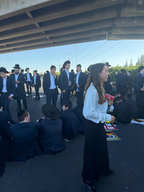 ענבר טויזר הגיעה להפגנה בני ברק והצליחה להדהים את כולם