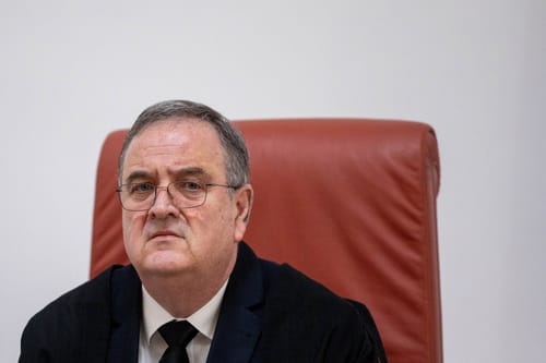 הזיה מוחלטת: שופט בג"ץ חושף הודעה שקיבל מהשר אליהו