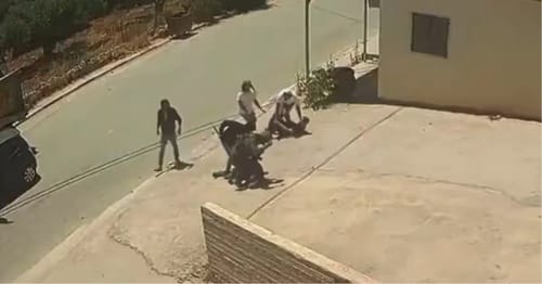 צה"ל בודק: חייל תועד נוהג באלימות כלפי פלסטיני בחווארה