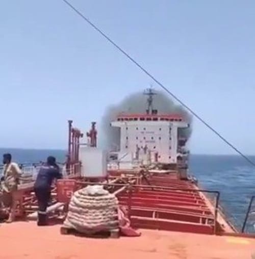 תקרית במיצרי הורמוז: ספינה הודית הותקפה מול חופי עומאן