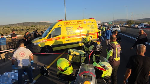 מחלף גולני: צעירים בני 25 נהרגו בתאונה בין רכב לאופנוע בכביש 65