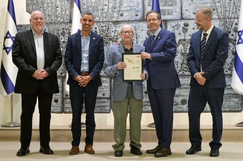 בגיל 95: ההישג הענק של כוכב "קופה ראשית"