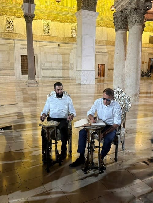 דרמה בדמשק: תיעוד מהפיצוצים סמוך למלון בו מתארח מקרון