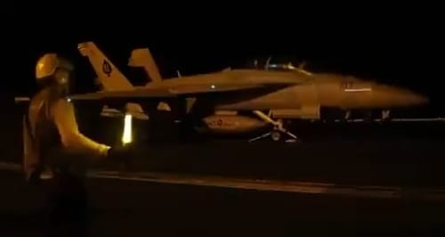 לילה של אש: ארה"ב תקפה 140 מטרות, איראן יצאה למתקפת נגד