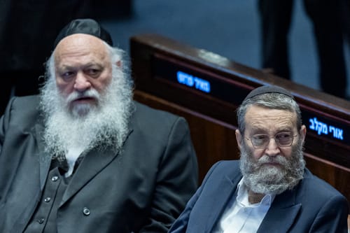 נפתח לו התיאבון: גפני ממשיך לסחוט את הקואליציה