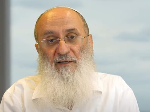 הרב שרקי יוצא בחריפות נגד מעצר דרדיק